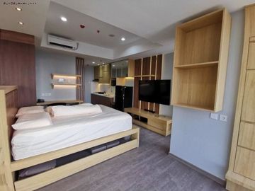 MURAH Grand Sungkono Lagoon Unit Masih Baru, 1BR Jadi Studio, Full Furnish