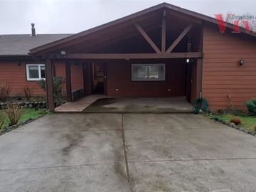 Casa en Venta en Country Pucón Calle Conguillio con Panguipulli