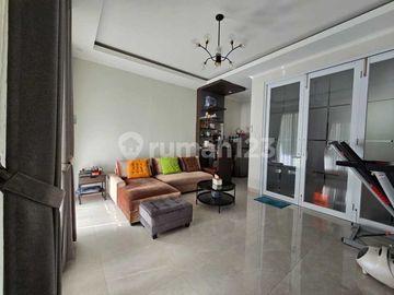 Dijual Rumah Cantik Asri Dan Nyaman Di Tebet Jakarta Selatan