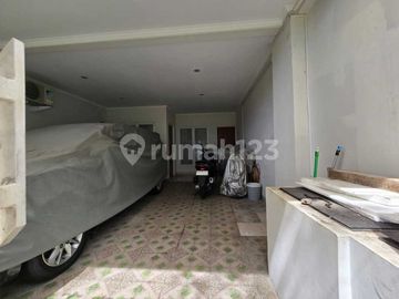 Dijual Rumah Cantik Asri Dan Nyaman Di Tebet Jakarta Selatan