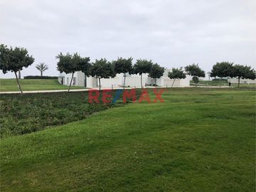 Venta de terreno en el exclusivo Condominio La Jolla, ubicado en el balneario de Asia con acceso al privado desde la Panamericana Sur, KM. 101, seguri