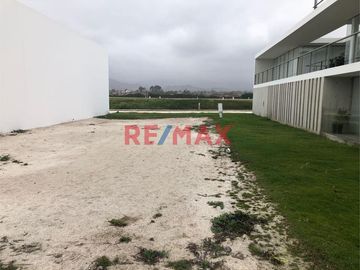 Venta de terreno en el exclusivo Condominio La Jolla, ubicado en el balneario de Asia con acceso al privado desde la Panamericana Sur, KM. 101, seguri
