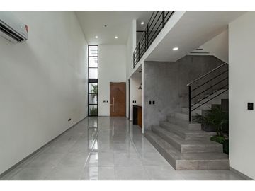 RESIDENCIA EN DZITYA  CON PISCINA , 3 HAB.