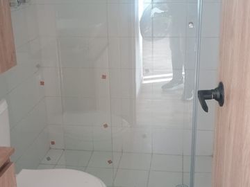 apartaestudio en arriendo en el redil. Cod A7284501
