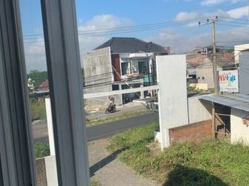 rumah di perumahan villa joyo agung Merjosari Malang