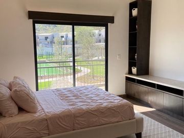 CASA EN VENTA AMUEBLADA SANTIAGO N.L.