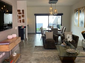 CASA EN VENTA AMUEBLADA SANTIAGO N.L.