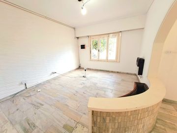 Chalet en venta en Castelar Norte