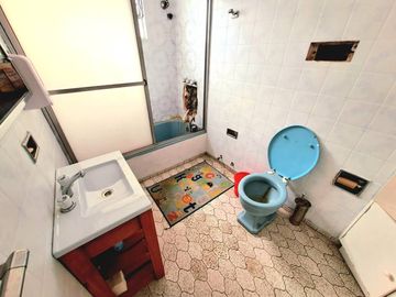 Chalet en venta en Castelar Norte