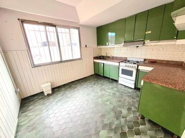 Chalet en venta en Castelar Norte