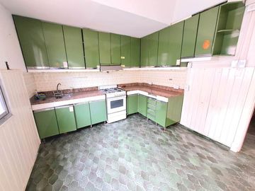 Chalet en venta en Castelar Norte