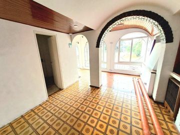 Chalet en venta en Castelar Norte