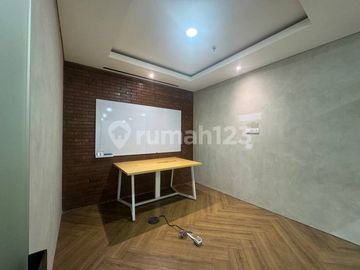 Office Space Strategis di Kebayoran Baru Siap Pakai di Lokasi Premium