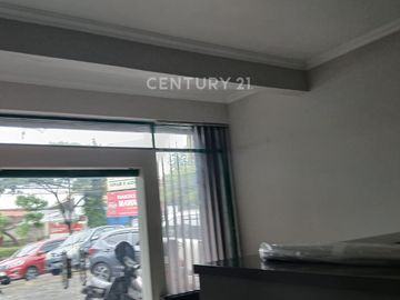 Ruko 3 Lantai Di Kawasan Komersil Soekarno Hatta Semarang