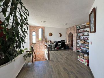 CASA EN VENTA SALIDA QUIROGA