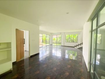Brand new Freehold villas 3 bedroom in Pererenan Badung Bali