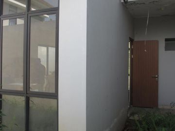 Disewakan Rumah di Lippo Cikarang (Kompleks Summer Bliss)