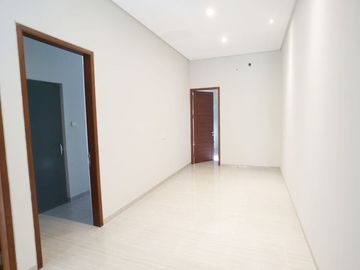 Rumah Baru 2 Lantai Luas 150 di Puncak Dieng kota Malang