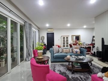 DIJUAL RUMAH ASRI dkt TAMAN at SERENIA HILLS VENTURE BARAT