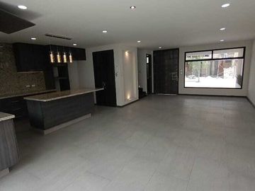SE VENDE HERMOSA CASA EN FRACCIONAMIENTO