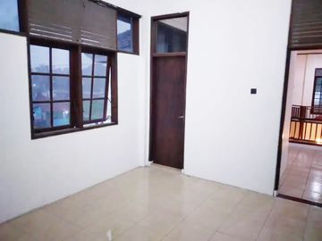 Rumah Dijual di Padang Dekat UPI YPTK, Plaza Andalas