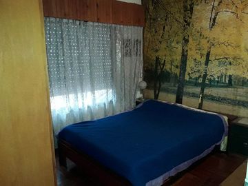 Casa con Departamento en venta en Caseros