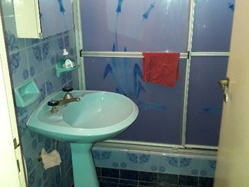 Casa con Departamento en venta en Caseros