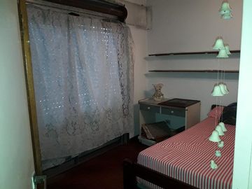 Casa con Departamento en venta en Caseros