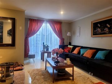 Casa en venta de 4 dorm. en Puente Alto