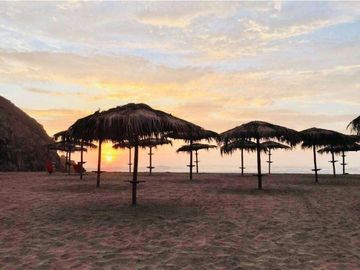 VENDO LINDA CASA DE PLAYA EN CONDOMINIO PUESTA DEL SOL - CHOCALLA – ASIA - CERCA AL BOULEVARD