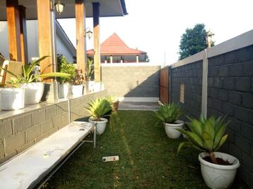 Rumah Tradisional Limasan Utara Candi Prambanan