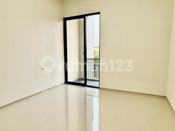 Dijual Rumah Brand New Kencana Loka BSD City - Bonus Kitchen Set (Kompor+Hood)