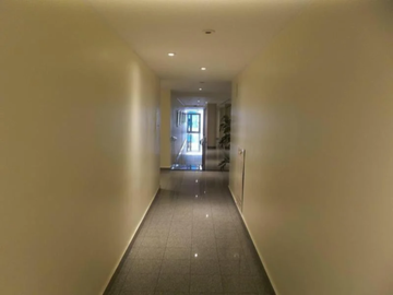 OPORTUNIDAD - Departamento en Venta en Balvanera 4 ambientes, 2 baños 98 m2 al contrafrente + cochera cubierta y baulera - Sarmiento 2100