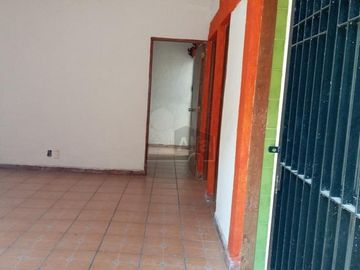 Casa sola en venta en Col 3 de Mayo Municipio Emiliano Zapata Morelos.