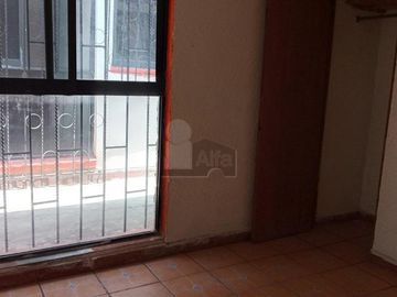 Casa sola en venta en Col 3 de Mayo Municipio Emiliano Zapata Morelos.