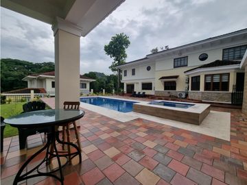 Venta casa en Clayton, Los Senderos de Camino de Cruces