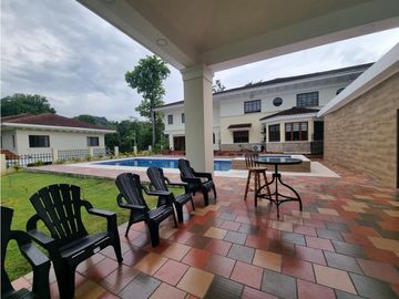 Venta casa en Clayton, Los Senderos de Camino de Cruces
