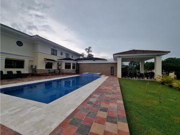 Venta casa en Clayton, Los Senderos de Camino de Cruces