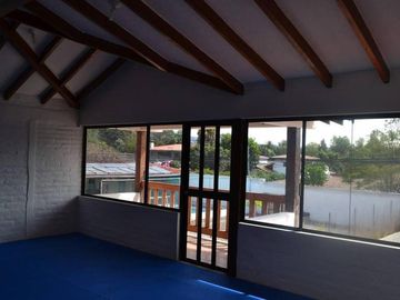 Venta casa rentera, negocio o vivienda, Sector La Viña, Tumbaco