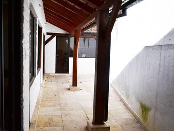 Venta casa rentera, negocio o vivienda, Sector La Viña, Tumbaco