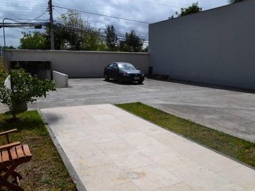 Venta casa rentera, negocio o vivienda, Sector La Viña, Tumbaco