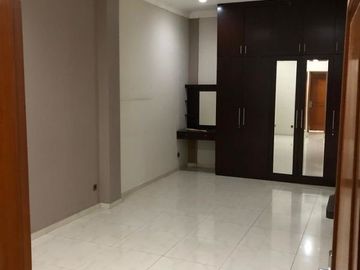 Rumah sewa 2 lantai siap huni di cipete