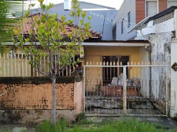 Rumah Mulyosari Utara, Barat dan utara (hook), Strategis