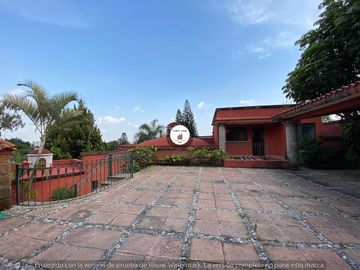CASA EN CUERNAVACA RANCHO CORTES