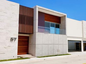 Casa en  Venta en Fraccionamiento las Palmas