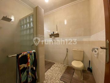 Rumah Nyaman Siap Huni Dalam Komplek Asri di Cirendeu Harga Super Terjangkau