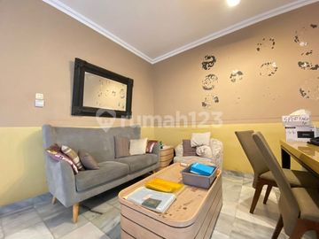 Rumah Nyaman Siap Huni Dalam Komplek Asri di Cirendeu Harga Super Terjangkau