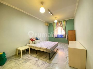 Rumah Nyaman Siap Huni Dalam Komplek Asri di Cirendeu Harga Super Terjangkau