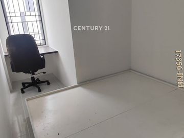 Dijual 1 Unit Apartemen Emerald Dengan View Sekolah British