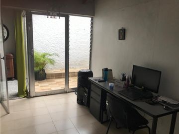 Venta de casa Unifamiliar con aire en La América Medellín